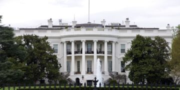 Trump cancela reunión clave con demócratas mientras se acerca cierre del gobierno