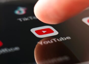 Choque inminente entre YouTube TV y NBCUniversal amenaza con dejar a millones sin contenido