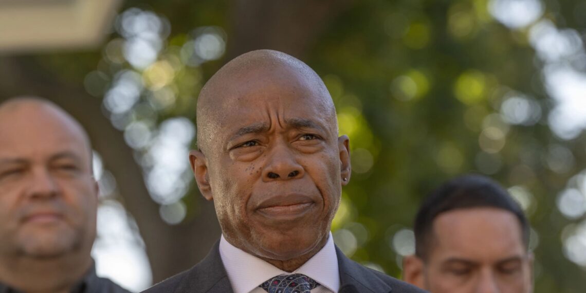 Remesón político en Nueva York: Eric Adams abandona la carrera por la alcaldía
