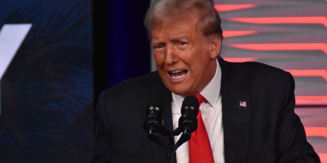 Trump lanza advertencia a empresas extranjeras en EE.UU. tras la redada en Hyundai