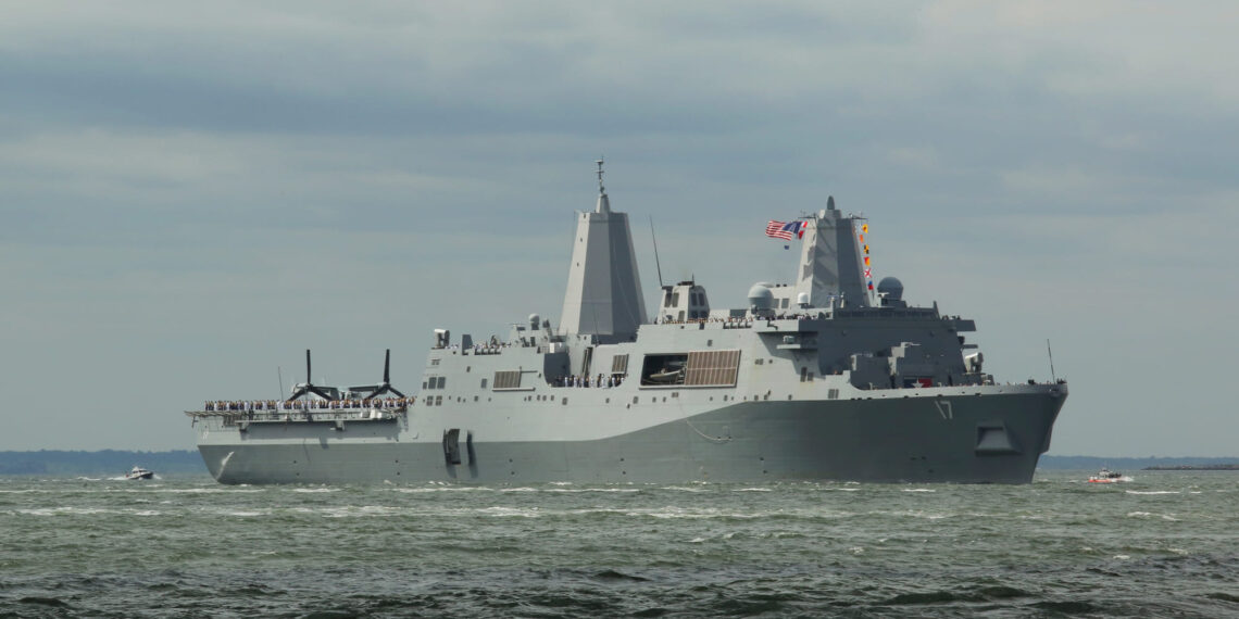 Flota de EE. UU. en el caribe realiza su primer ataque letal contra embarcación con drogas cerca a Venezuela