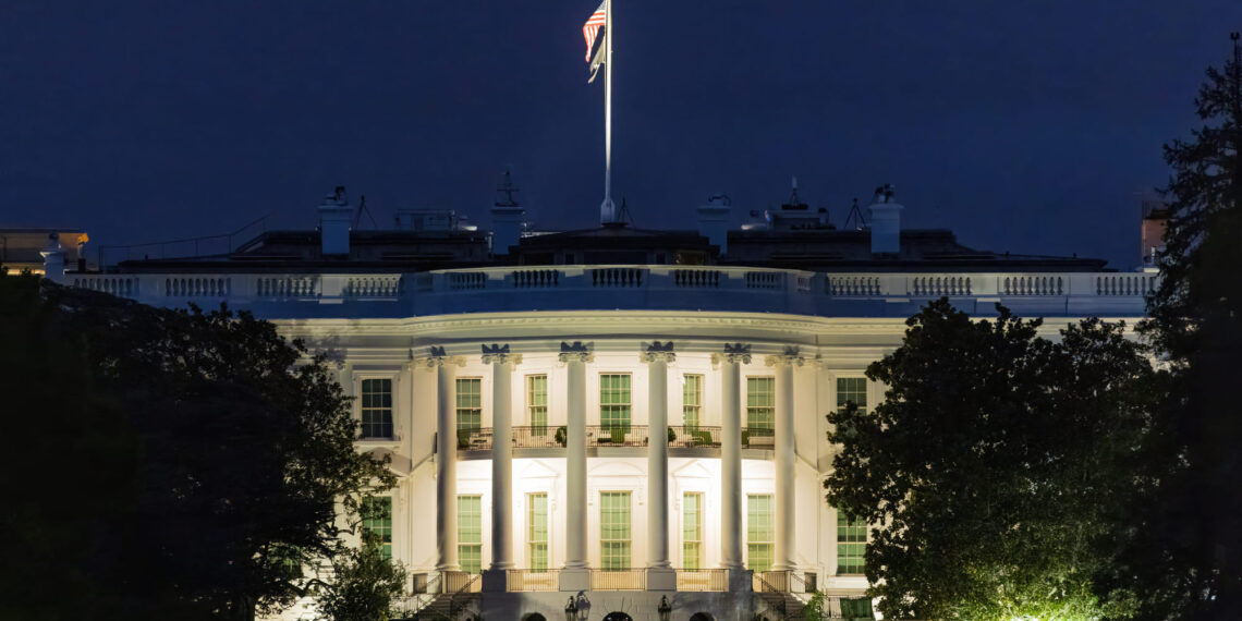 Cierre federal a la vista: 750,000 empleos en pausa y $400 millones por día en riesgo