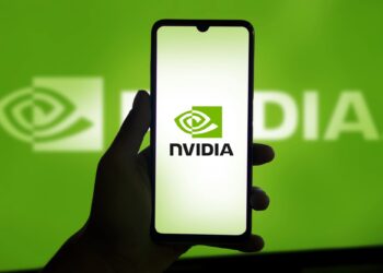 China da duro golpe a Nvidia: Prohibición de chips de inteligencia artificial activa alertas