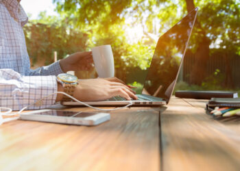 ¡Los empleos remotos y a tiempo parcial que están conquistando el 2025!