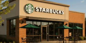 Starbucks vuelve al crecimiento tras casi dos años de caída en ventas