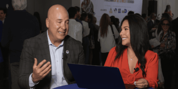 Miami Lakes: Compromiso empresarial con la mujer hispana – Ray Palacios