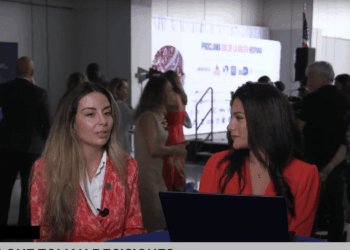 Mujeres que toman decisiones: Gobernanza y liderazgo femenino – Sandra Arranz