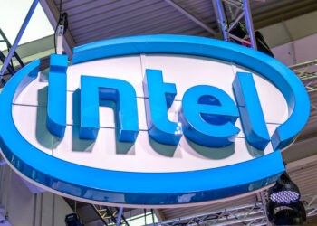 Intel resurge: Acciones trepan 50% en un mes y elevan valor de inversión de EE. UU. a $16,000 millones