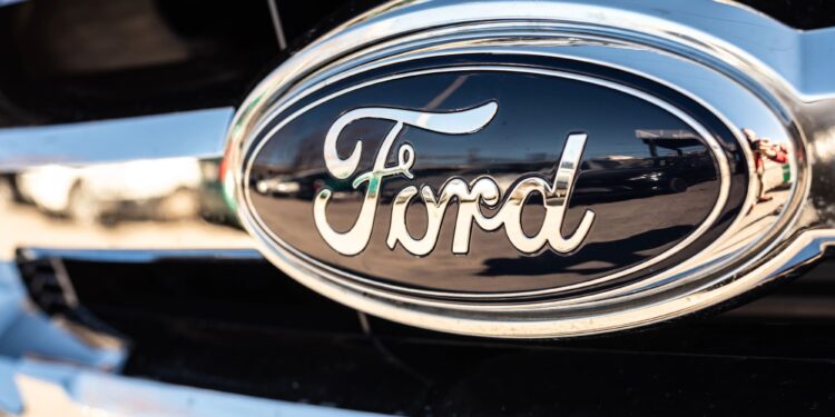 Ford enfrenta nuevo retiro masivo: Más de 620,000 vehículos presentan fallas en seguridad
