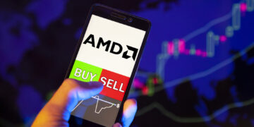 Acciones de AMD explotan tras alianza millonaria con OpenAI