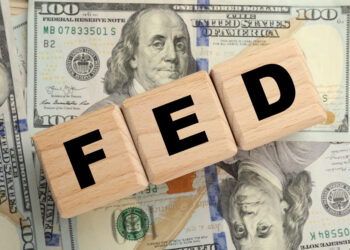 División en la FED: Los funcionarios anticipan hasta dos recortes de tasas más antes de cerrar 2025