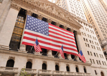 Wall Street ignora el cierre del gobierno y alcanza máximos históricos