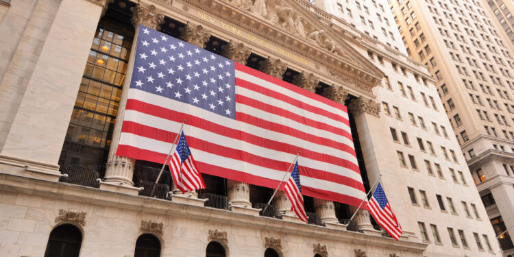 Wall Street ignora el cierre del gobierno y alcanza máximos históricos