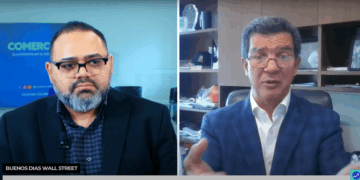 Latinos al Volante del Progreso: Economía, Transporte y Poder Comunitario en NY