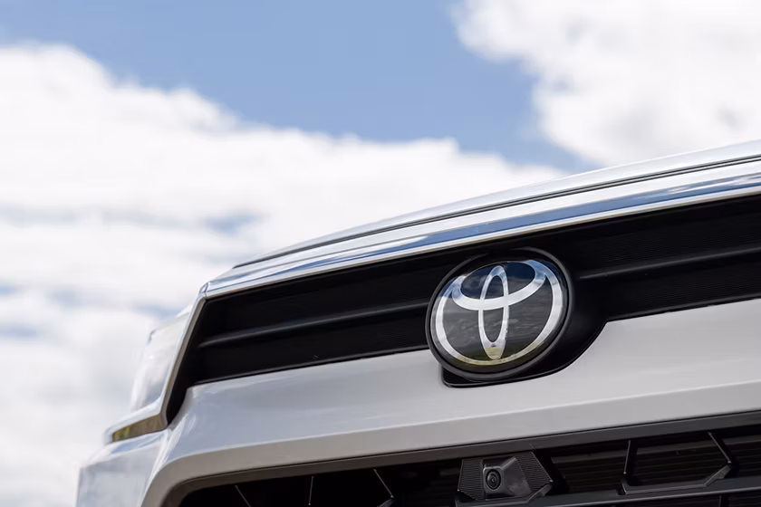 Toyota eleva su previsión anual pese al golpe de los aranceles de EE. UU.