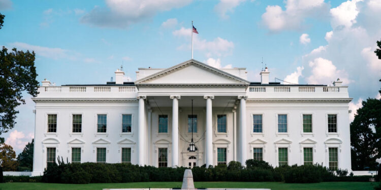 La Casa Blanca advierte que los datos de empleo e inflación de octubre podrían nunca publicarse