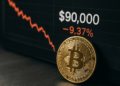 Bitcoin se desploma por debajo de los $95,000 en plena oleada bajista tecnológica