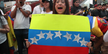 Maduro incrementa la represión mientras la presión internacional coloca a Venezuela bajo una nueva sombra