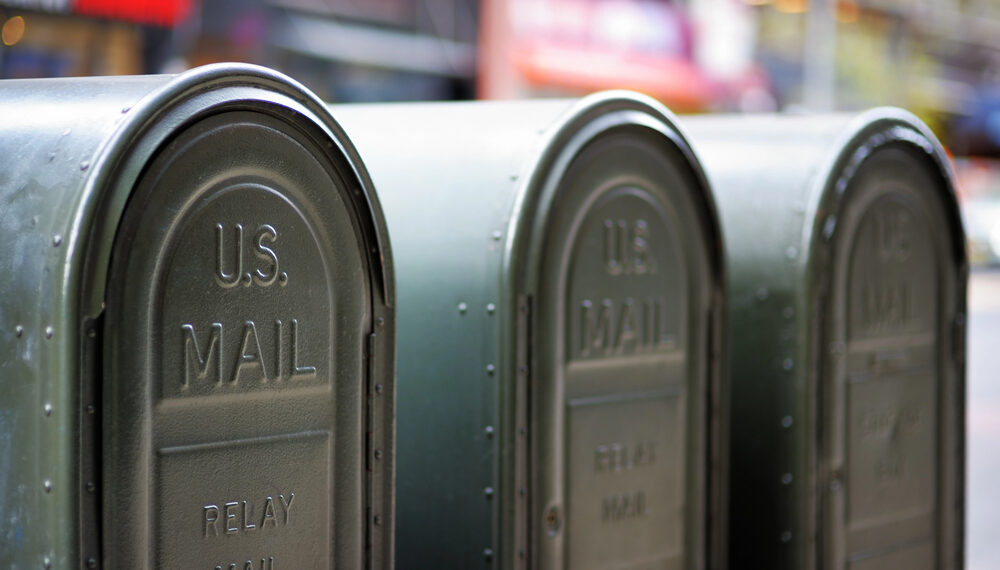 Envíos más caros en 2026: USPS eleva tarifas hasta 7.8% en plena presión financiera