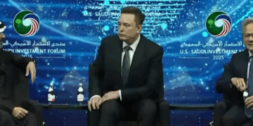 Arabia Saudita y EE. UU. sellan una ambiciosa apuesta por la iA:  Esto dijeron Jensen Huang y Elon Musk