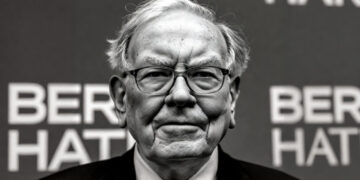 Warren Buffett prepara su despedida gradual y deposita su legado en Greg Abel