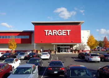 Target ajusta sus expectativas mientras el consumidor compra menos y busca mayores descuentos