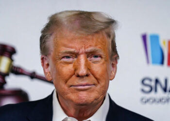 Trump logra una pausa temporal en el fallo que lo obligaba a financiar beneficios del SNAP por $4,000 millones