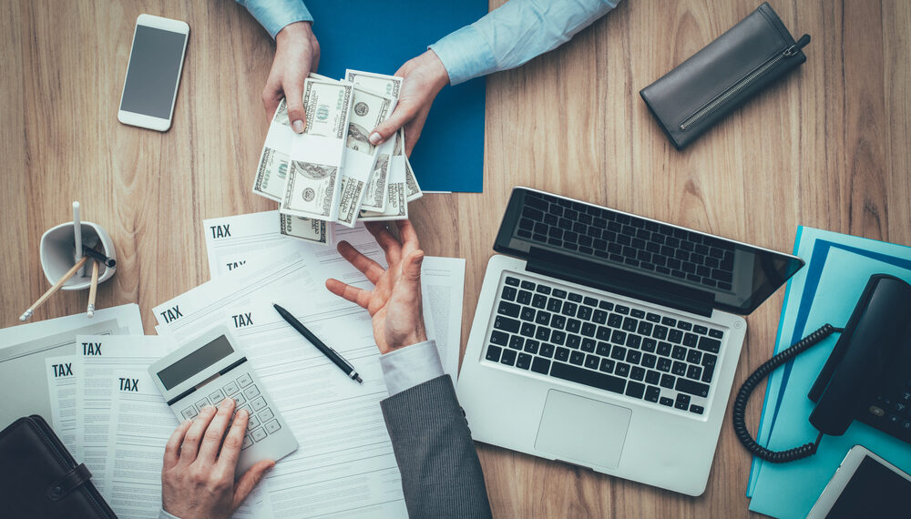 Bessent anticipa una ola histórica de reembolsos fiscales para los hogares de Estados Unidos