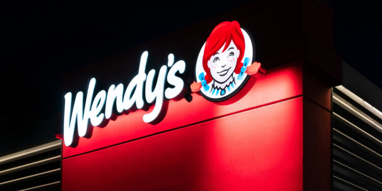 Wendy’s sorprende con bebidas a 25 centavos