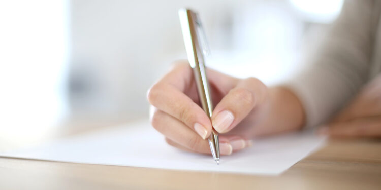 La escritura a mano se apaga: Cómo la era digital está borrando esta habilidad