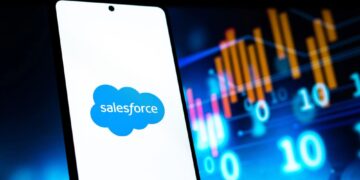 Salesforce presenta resultados sólidos y un pronóstico que supera las expectativas