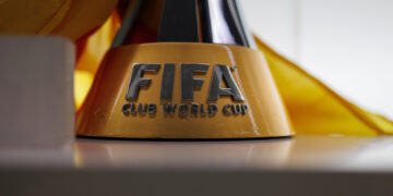 FIFA desata polémica mundial por Premio de la paz a Donald Trump