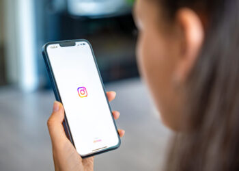 Australia es pionera al exigir a redes sociales retirar a menores de 16 años