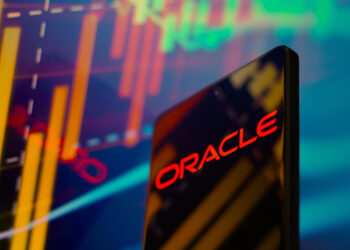 Oracle se hunde 11% tras resultados decepcionantes y arrastra a gigantes de la IA