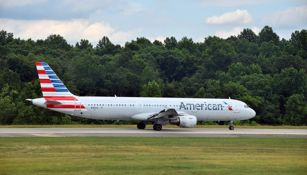 American Airlines recorta beneficios y deja sin millas a los boletos más económicos
