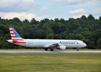 American Airlines recorta beneficios y deja sin millas a los boletos más económicos