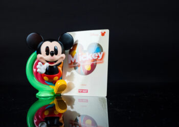 Disney apuesta fuerte por la IA: invierte $1,000 millones en OpenAI y abre su universo a Sora