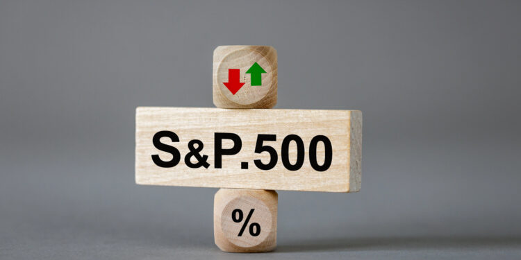 Wall Street se enfría tras el récord del S&P 500 pero mantiene el avance semanal