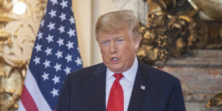 Trump demanda al IRS y al Tesoro por una histórica filtración de datos fiscales