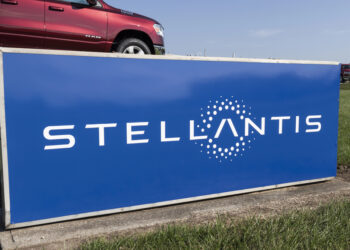 Del auge al ajuste: Las acciones de Stellantis pierden más de 40%