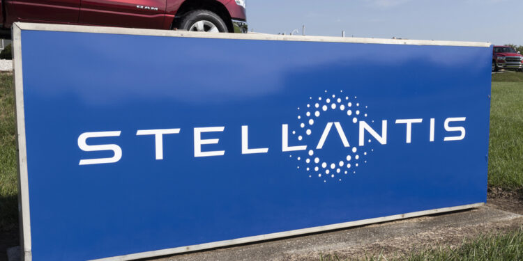 Del auge al ajuste: Las acciones de Stellantis pierden más de 40%