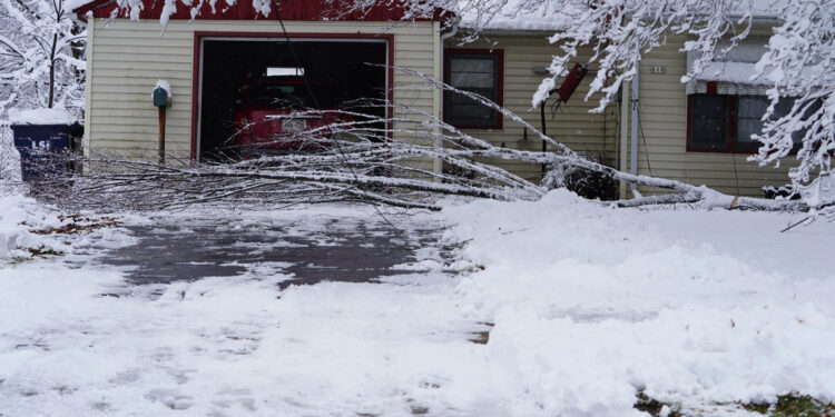 Emergencia nacional en EE. UU. deja más de una decena de fatalidades