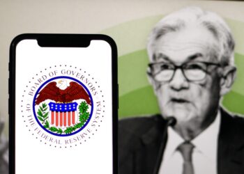 Rieder gana terreno en la carrera por la FED tras elogios directos de Trump en Davos