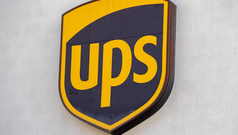 UPS profundiza su reestructuración y anuncia otros 30,000 despidos