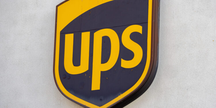 UPS profundiza su reestructuración y anuncia otros 30,000 despidos