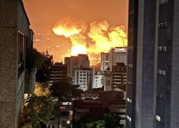 Videos en redes sociales revelan la magnitud del bombardeo de EE. UU. sobre Venezuela