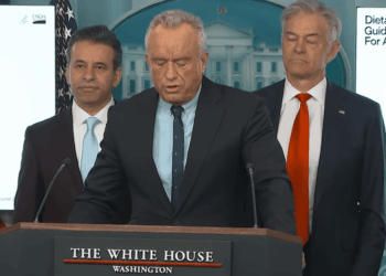 El giro nutricional de Trump: Conoce la nueva pirámide alimentaria