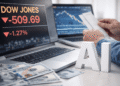 Dow Jones cae más de 500 puntos tras fuerte dato de inflación y dudas sobre la IA