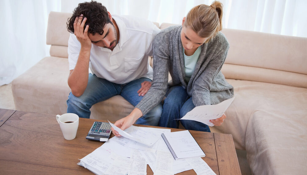 Deuda asfixia hasta a los de altos ingresos: El estrés financiero alcanza récord