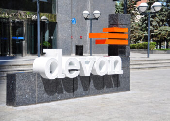 Devon y Coterra sellan una fusión histórica para crear un coloso del esquisto de $58,000 millones